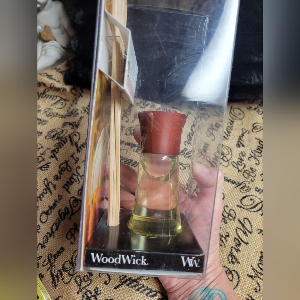Wood Wic pumpkin spice Reed diffuser fragrance - Picture 2 of 9